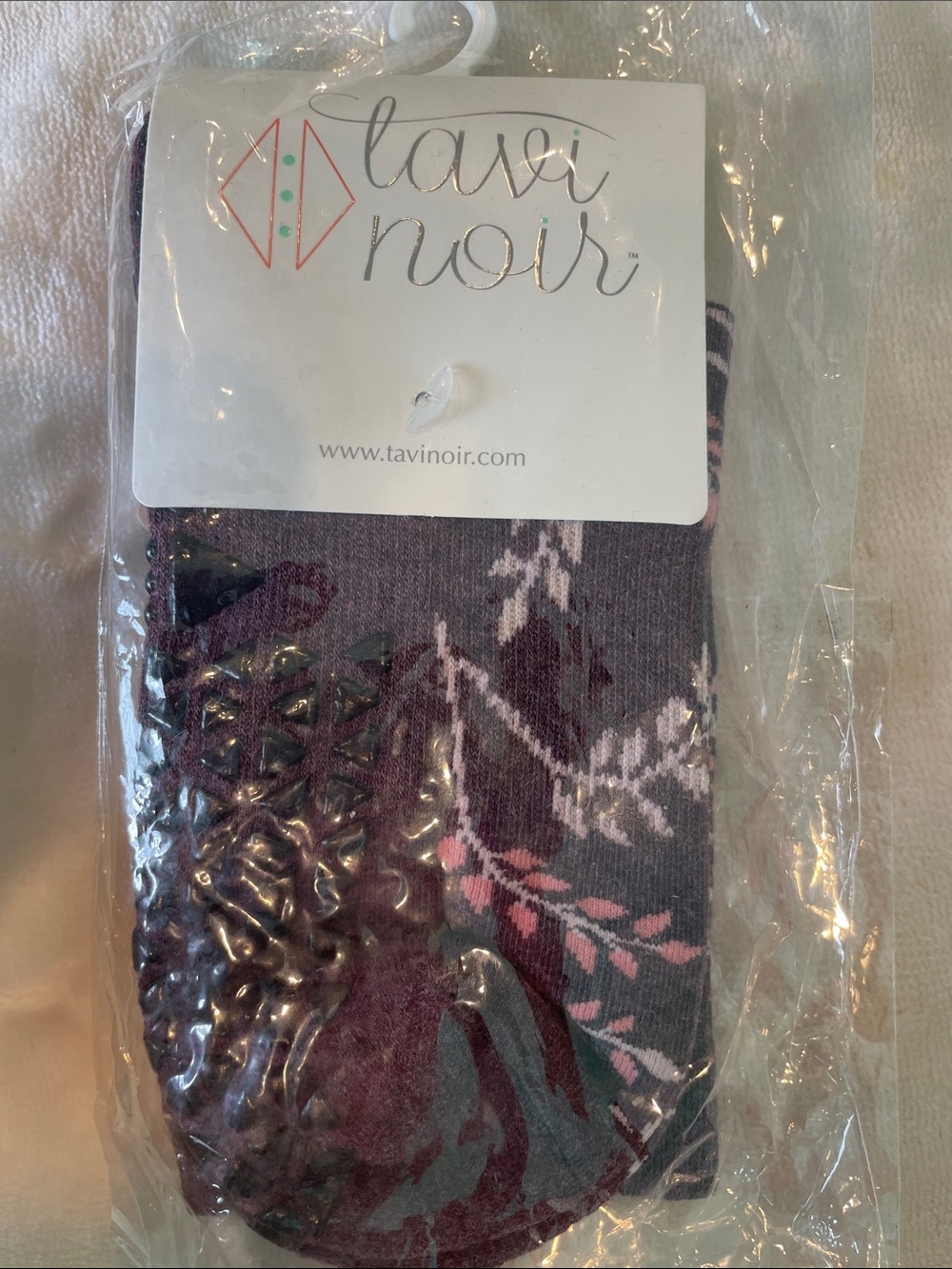 Grip socks. Women’s 6-8 size